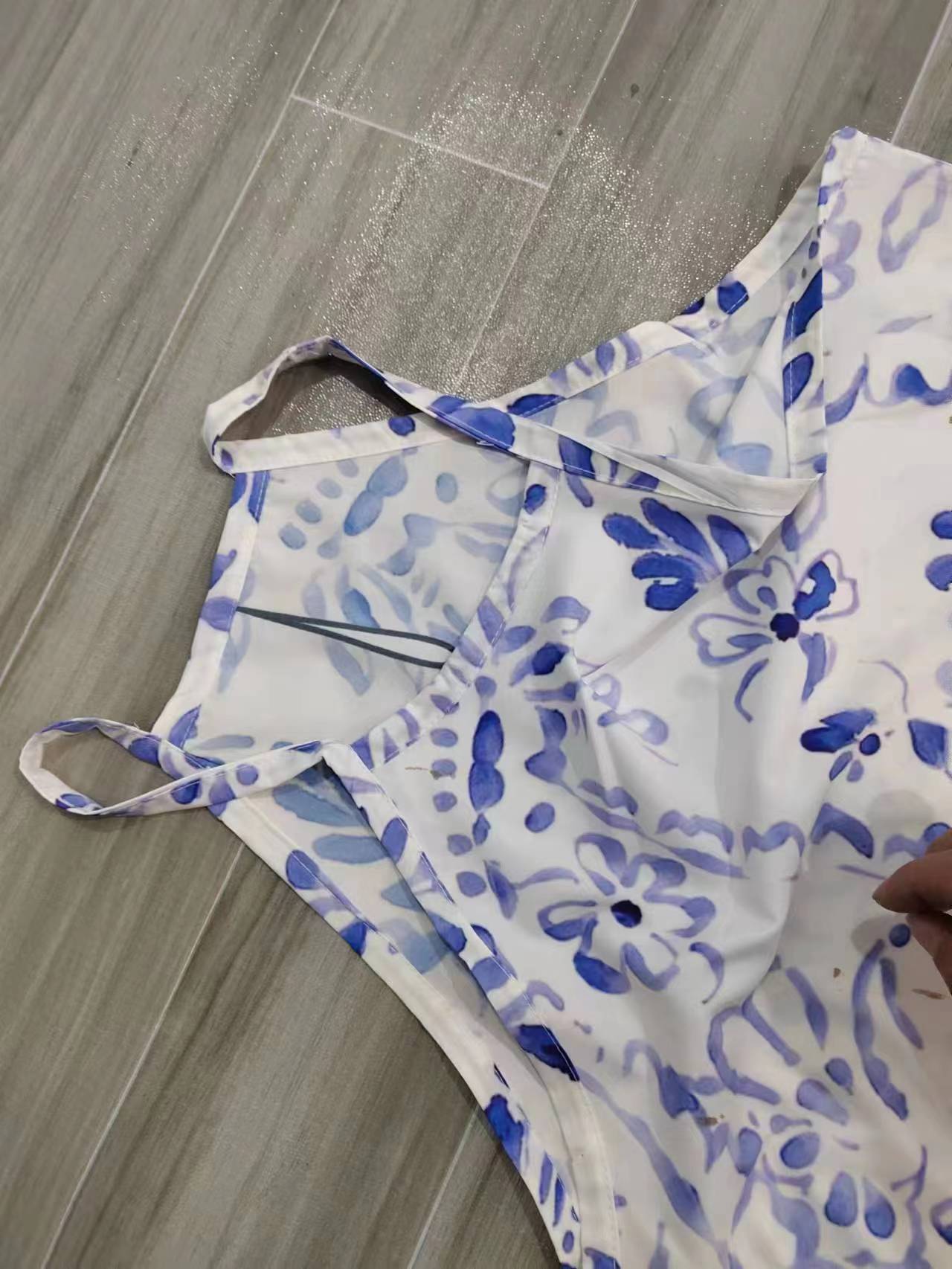 Sleeveless Female Dress Blue And White Porcelain - Image 3