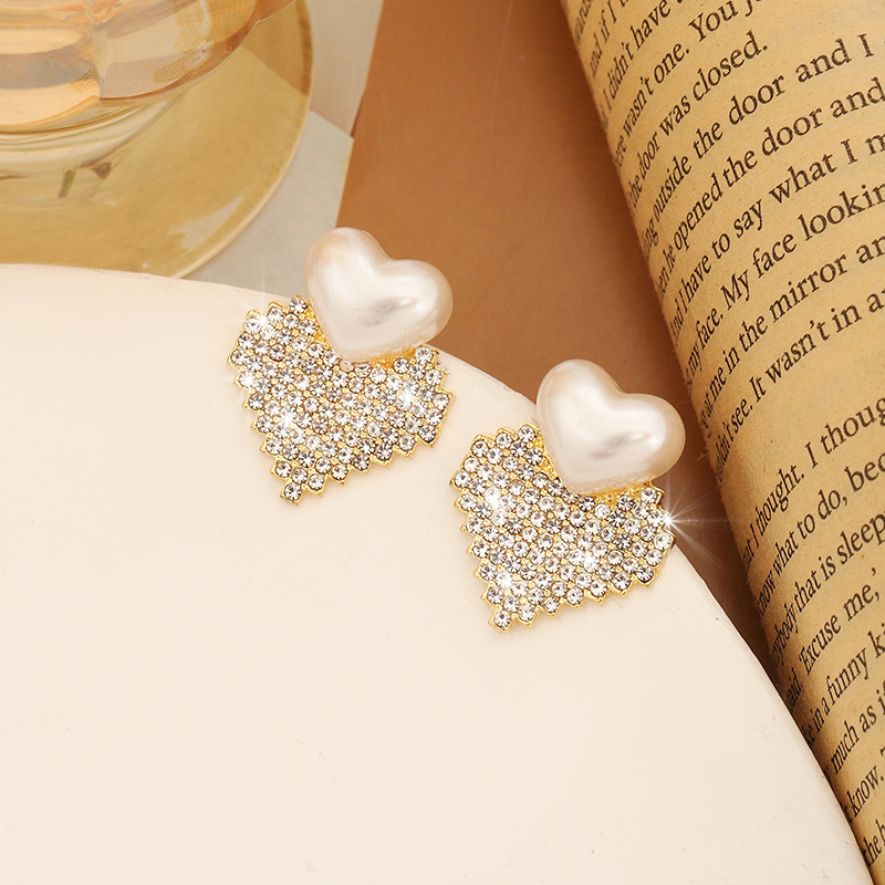 Stylish Vintage Diamond And Pearl Love Earrings - Image 4